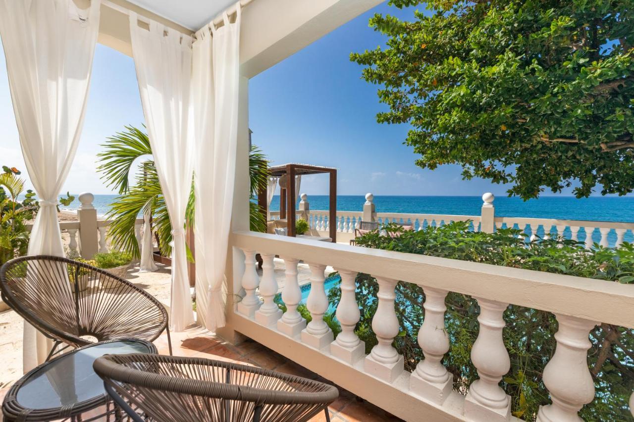 Tres Sirenas Beach Inn Rincon Exterior photo