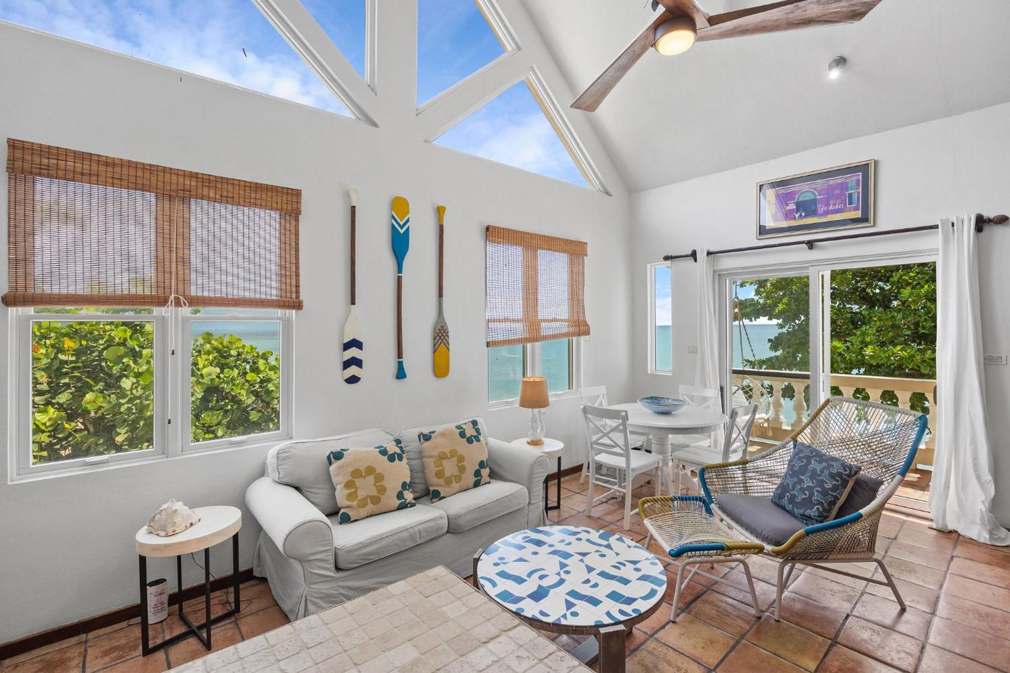 Tres Sirenas Beach Inn Rincon Exterior photo